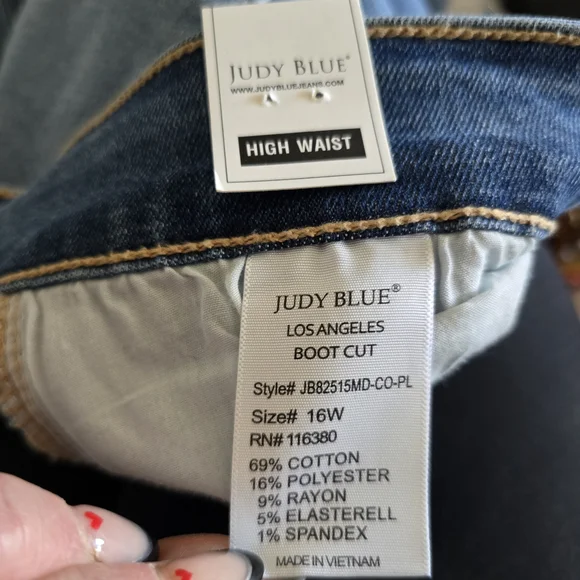 Judy Blue Light Blue Flare Jeans - Picture 5 of 6